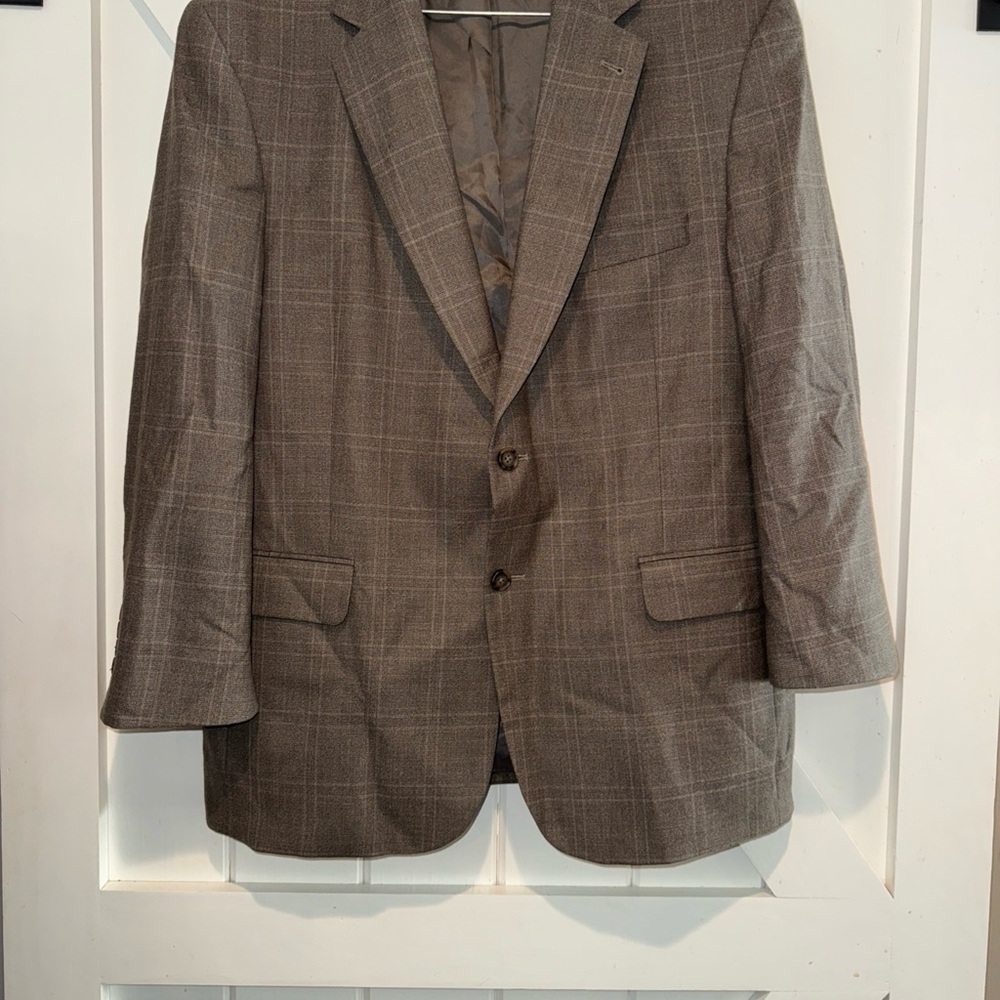 Jos. A. Bank Men's Blazer in Brown Plaid